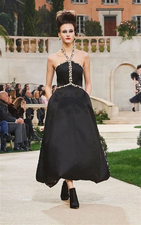 chanel haute couture january 2019|Chanel haute couture price.